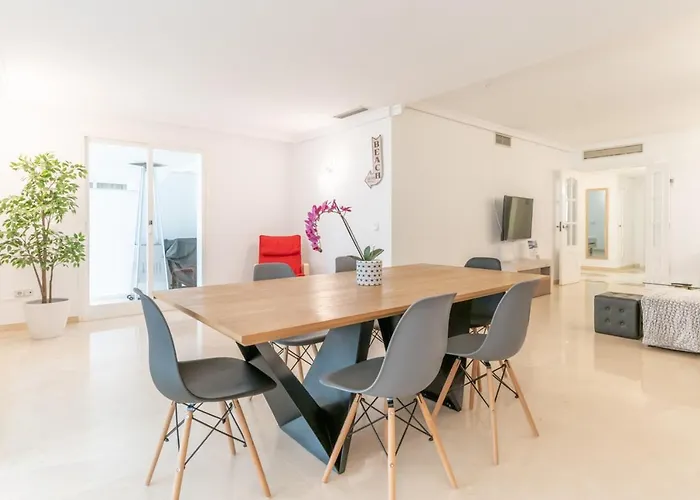 Vip Dominion Apartment Estepona