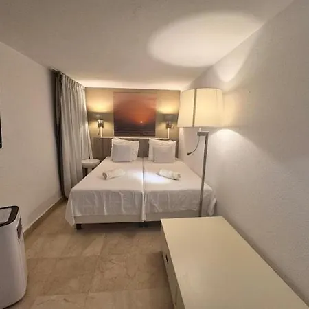 Vip Dominion Apartamento Estepona