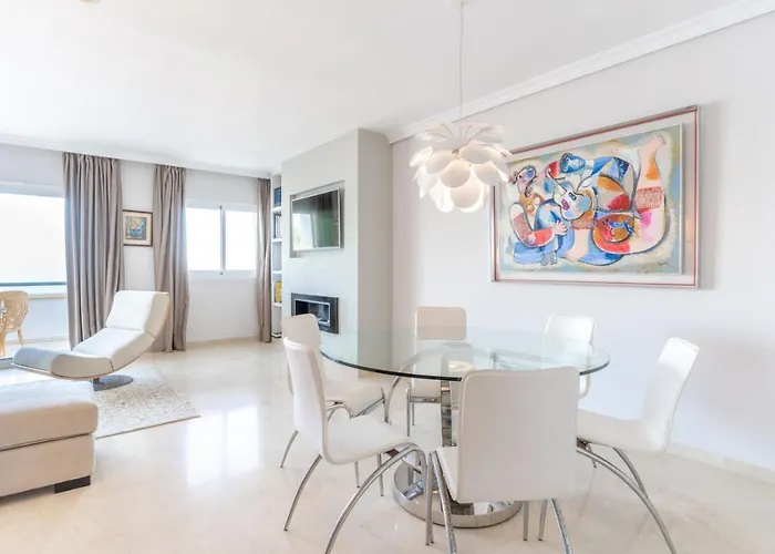 Vip Dominion Apartment Estepona