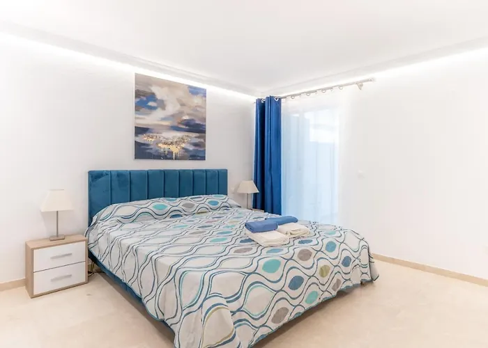 Vip Dominion * Estepona