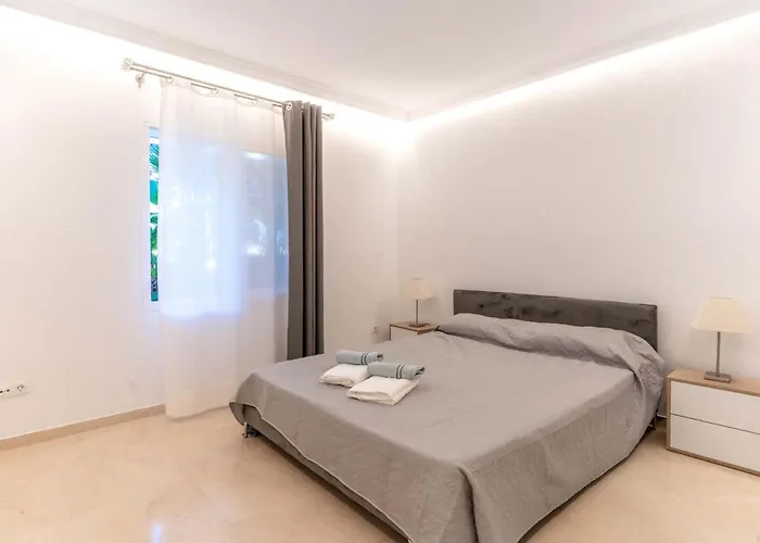 Vip Dominion * Estepona